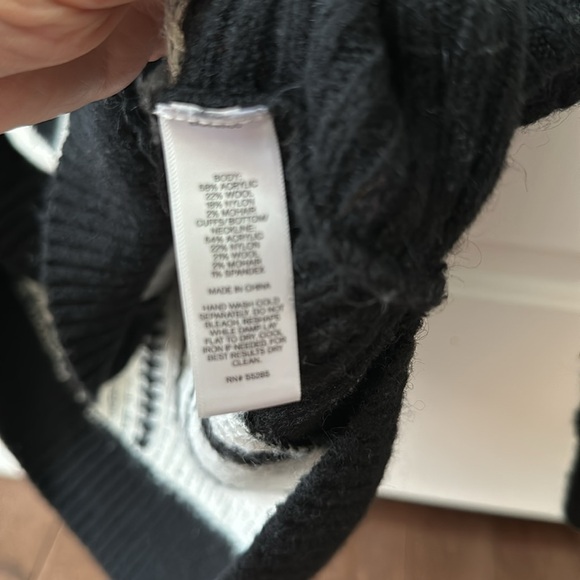 Express Aztec Sweater - Picture 4 of 4